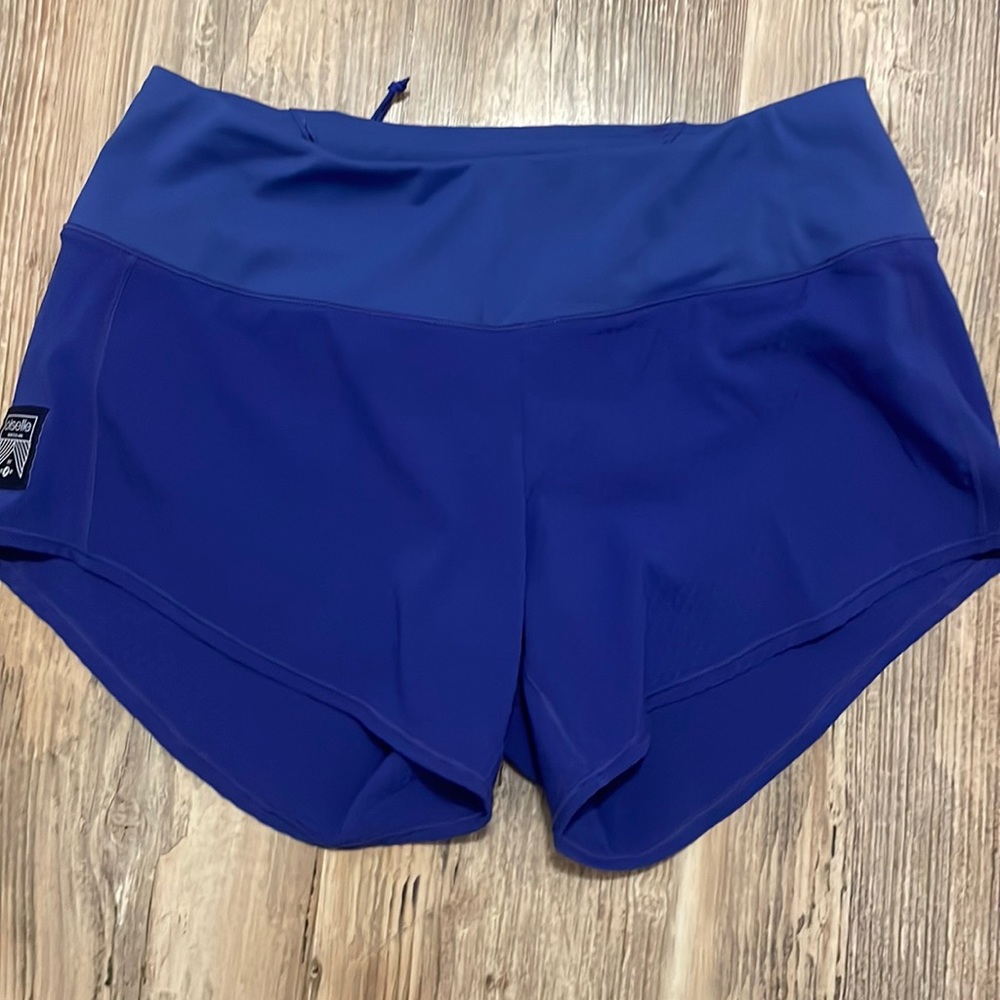 Oiselle Roga Shorts